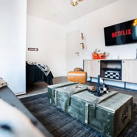 1 Bedroom - Zentral - Parkhaus - Business - Kaffee - Netflix - Smart Tv - Kueche ヴィースバーデン
