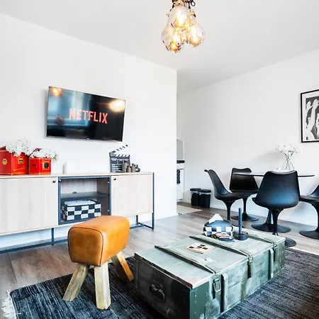 1 Bedroom - Zentral - Parkhaus - Business - Kaffee - Netflix - Smart Tv - Kueche Apartment *