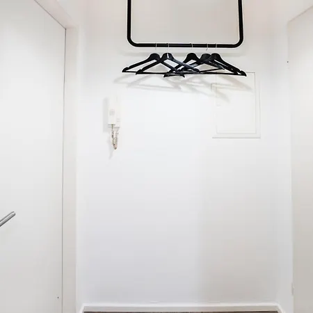 1 Bedroom - Zentral - Parkhaus - Business - Kaffee - Netflix - Smart Tv - Kueche ヴィースバーデン