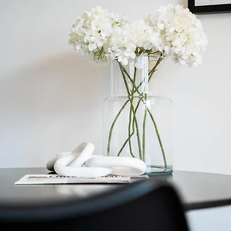 1 Bedroom - Zentral - Parkhaus - Business - Kaffee - Netflix - Smart Tv - Kueche