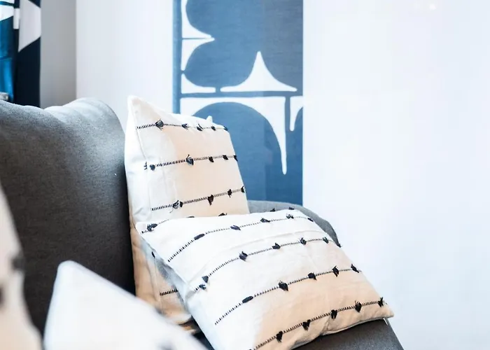 1 Bedroom - Zentral - Parkhaus - Business - Kaffee - Netflix - Smart Tv - Kueche *