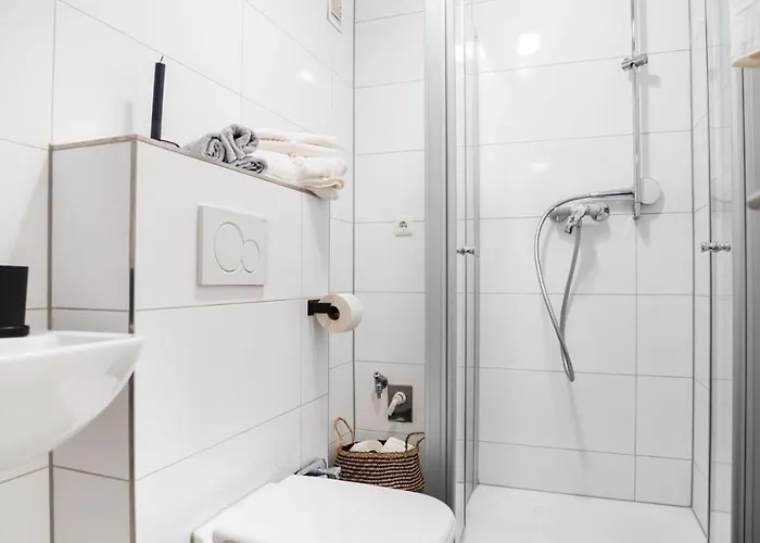 1 Bedroom - Zentral - Parkhaus - Business - Kaffee - Netflix - Smart Tv - Kueche Wiesbaden